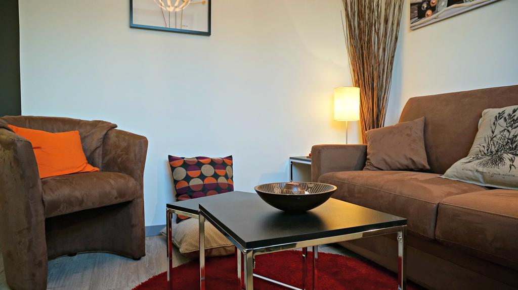 Little Suite - Nathan Lille Phòng bức ảnh